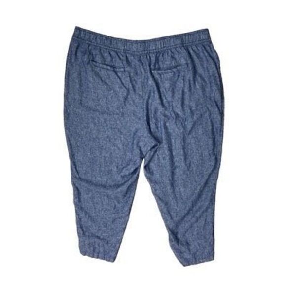 Old Navy 3X High-Waisted Chambray Cropped Linen-Blend Tapered Pants - Picture 6 of 8